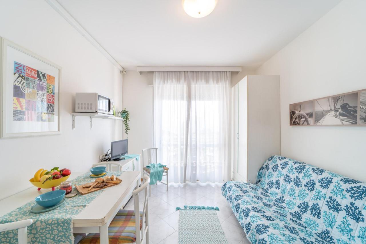 Residenza Puerto Do Sol Apartman Lignano Sabbiadoro Kültér fotó