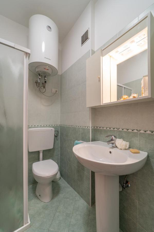 Residenza Puerto Do Sol Apartman Lignano Sabbiadoro Kültér fotó