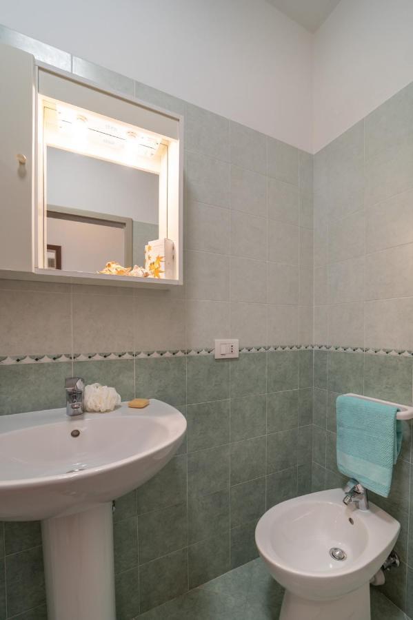 Residenza Puerto Do Sol Apartman Lignano Sabbiadoro Kültér fotó