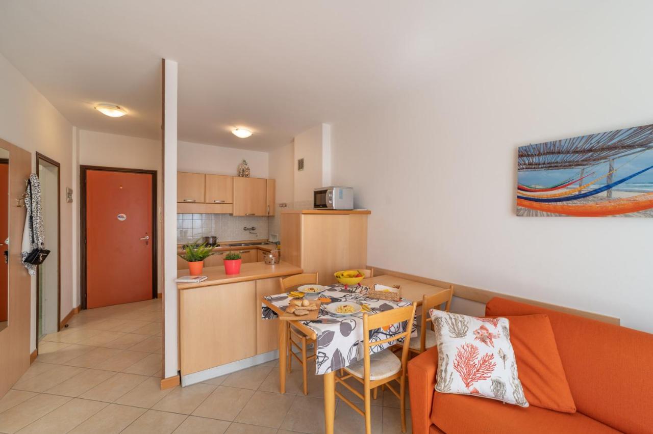 Residenza Puerto Do Sol Apartman Lignano Sabbiadoro Kültér fotó