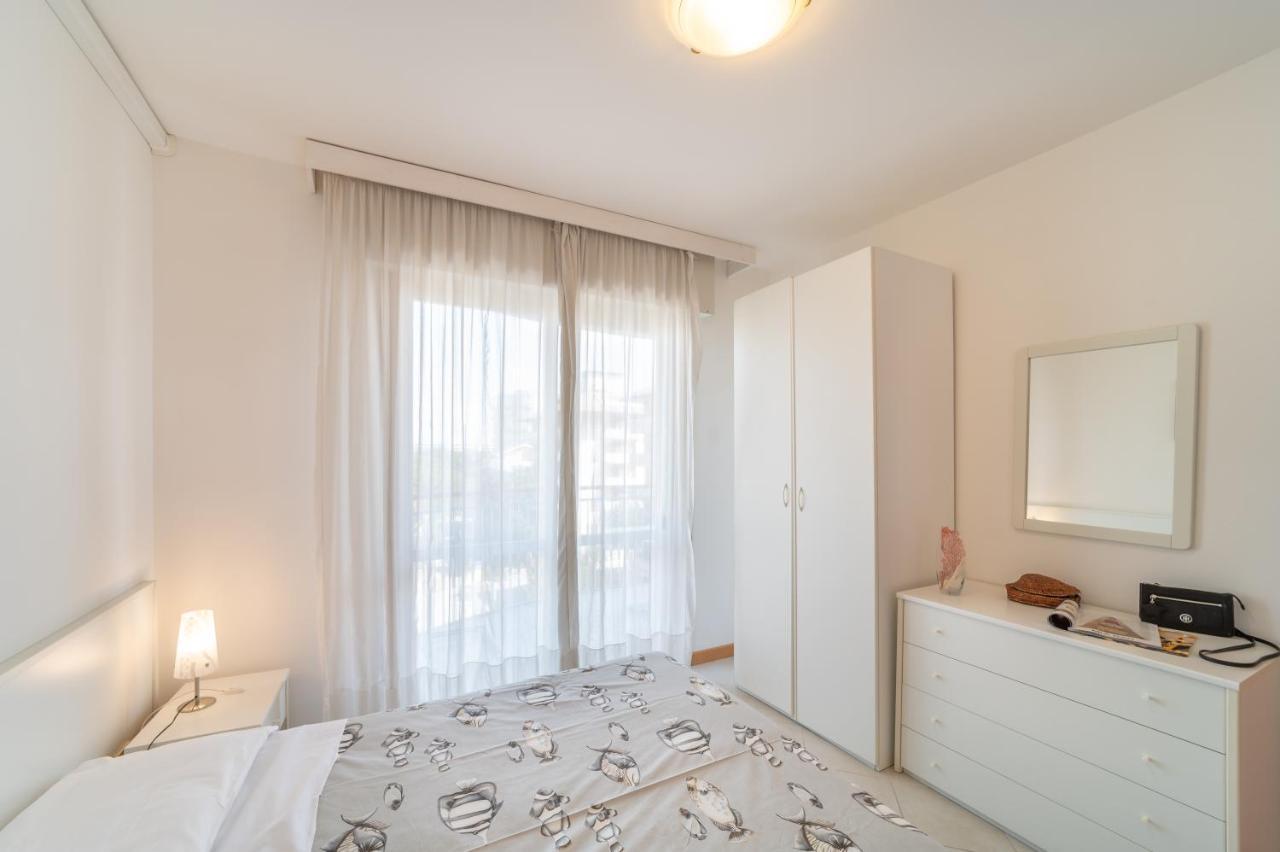 Residenza Puerto Do Sol Apartman Lignano Sabbiadoro Kültér fotó
