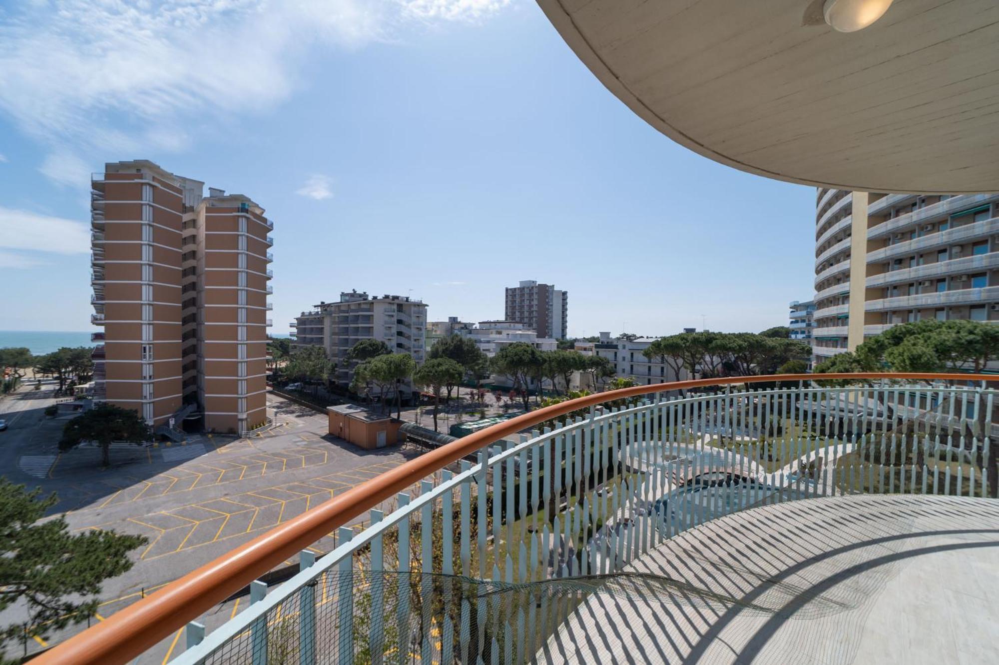 Residenza Puerto Do Sol Apartman Lignano Sabbiadoro Kültér fotó